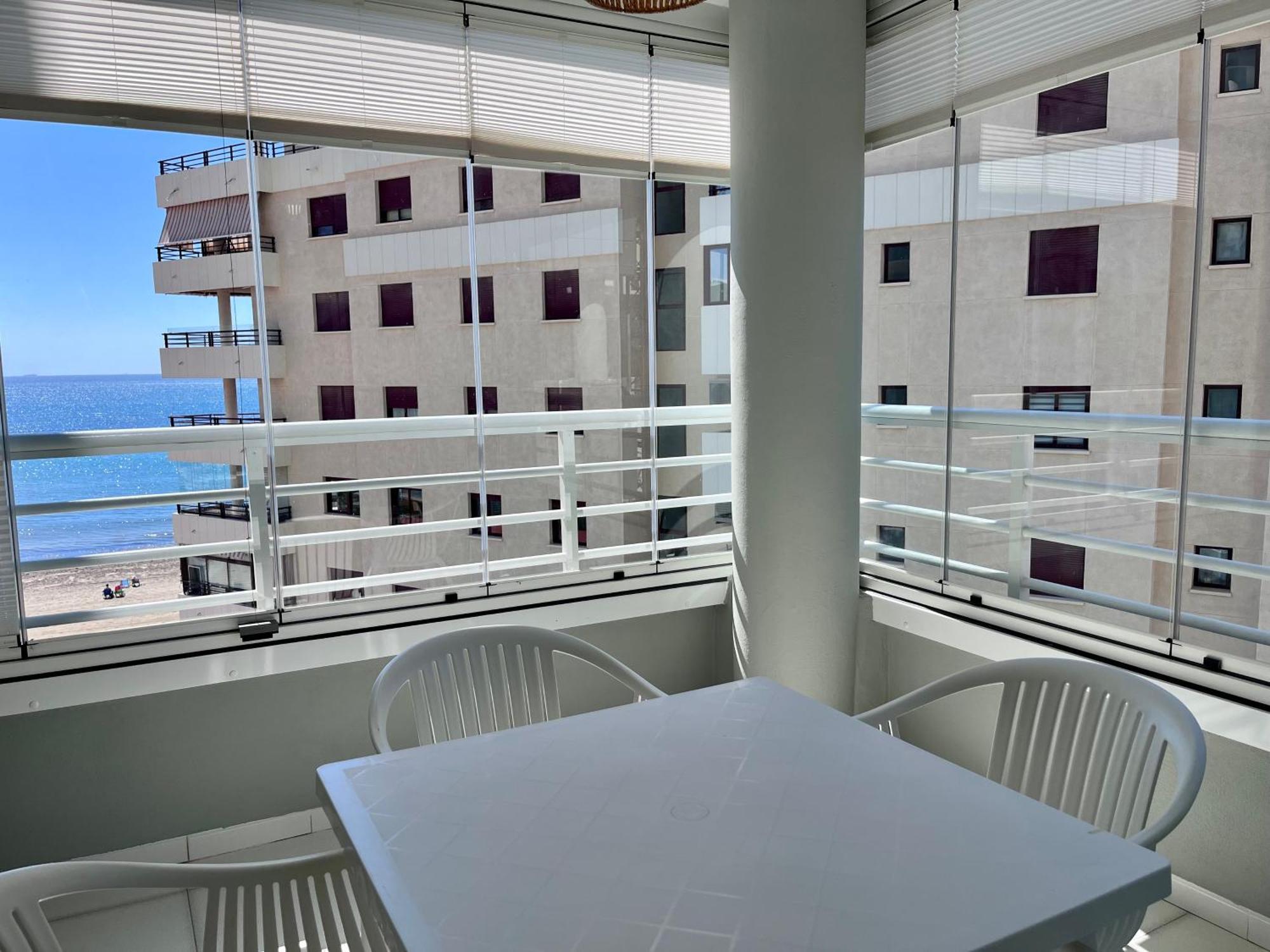 Modern On The With Pool Appartement