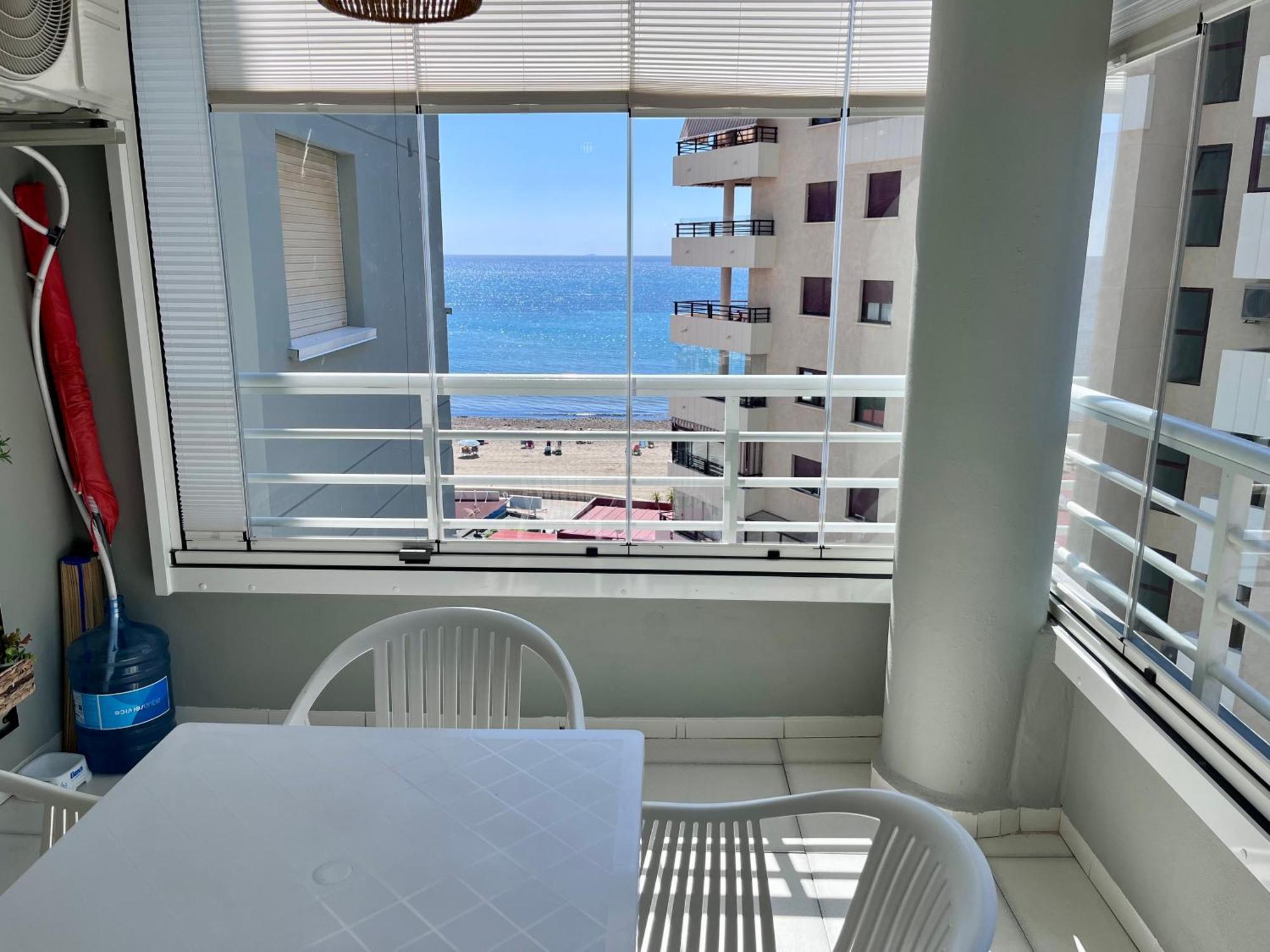 Appartement Modern On The With Pool *